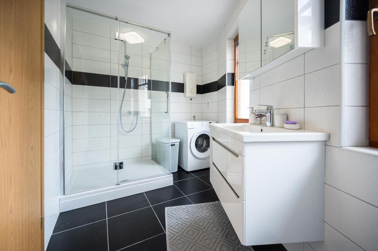 Duplex Apartment For Up To 12 People- Old Town SJJ Eksteriør billede